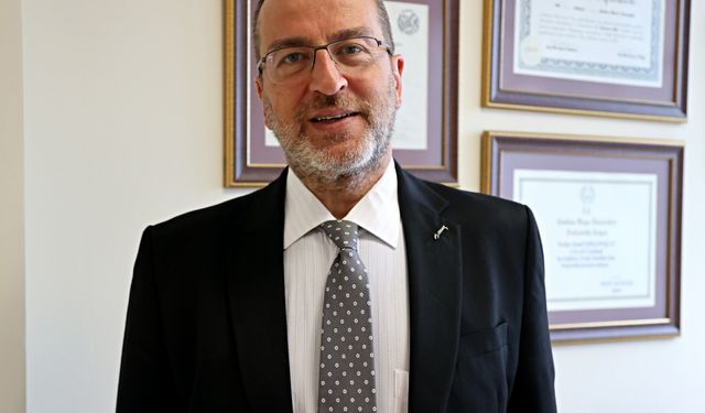 OMÜ Öğretim Üyesi Prof. Dr. Yakupoğlu, Senegal'de yapılan böbrek nakillerinde görev aldı: