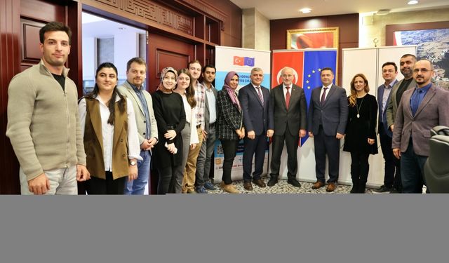 OMÜ'de "Bu Gençlik İyi İş Çıkarabilir" projesi tanıtıldı