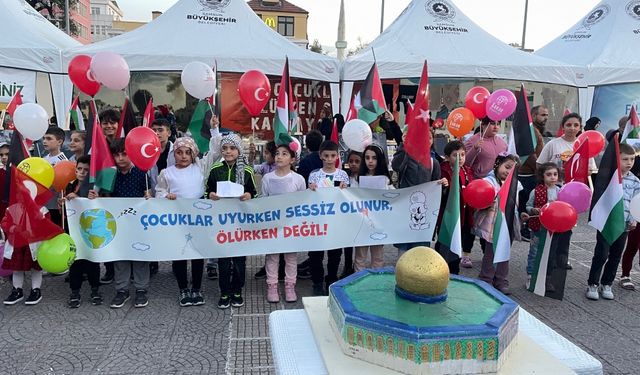 Samsun'da "çocuklar" İsrail'in Gazze'ye saldırılarını protesto etti