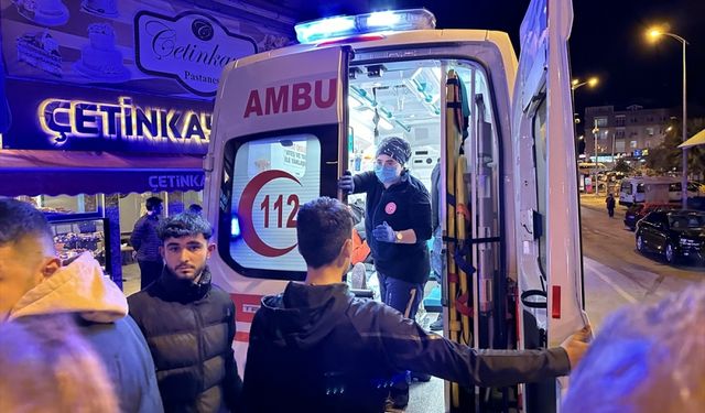 Sinop'ta polisten kaçarken araca çarpan motosikletin sürücüsü yaralandı