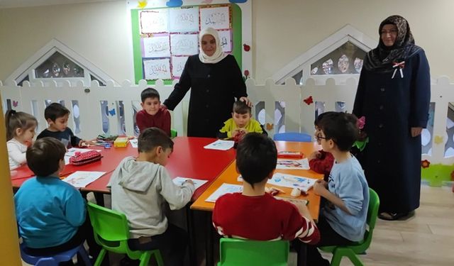 Diyanet İşleri Eğitim Hizmetleri Genel Müdürü Sedide Akbulut, Çayeli’nde Kur’an Eğitim Merkezi’ni ziyaret etti