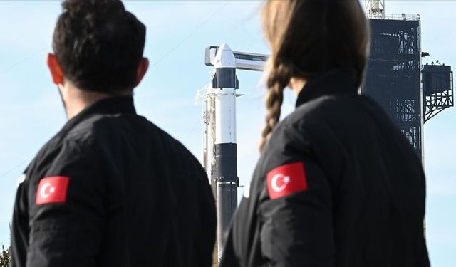 Türkiye'nin ilk insanlı uzay yolculuğu bir gün neden ertelendi?