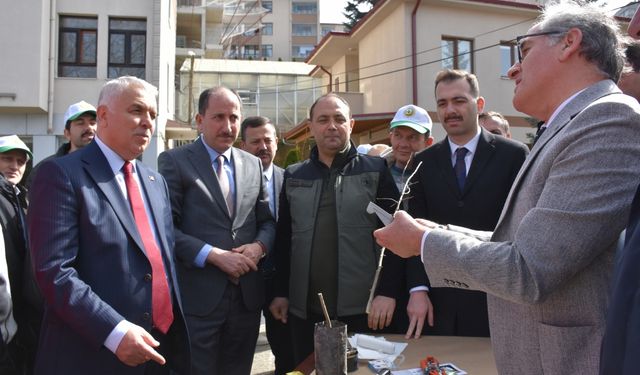 Trabzon'da "meyve fidanı aşılama" etkinliği yapıldı