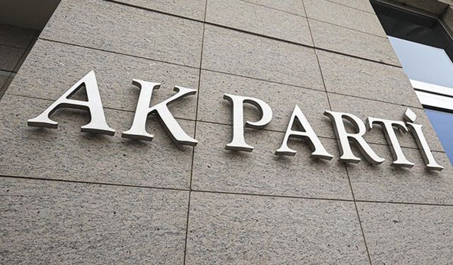 Yeniden Refah Partisi'nden istifa eden 22 isim AK Parti'ye katıldı
