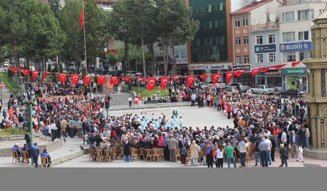 Kastamonu'nun ilçelerinde 23 Nisan Ulusal Egemenlik ve Çocuk Bayramı kutlandı