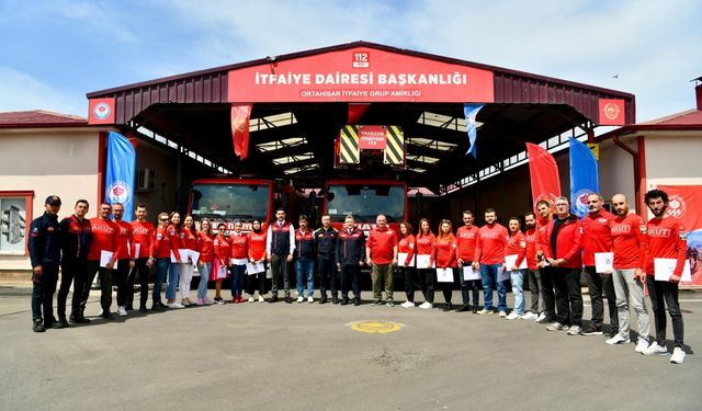 Trabzon'da eğitim alan AKUT gönüllülerine sertifika verildi