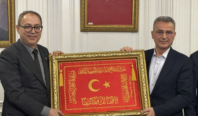 MHP Genel Başkan Yardımcısı Topsakal'dan İlkadım Belediye Başkanı Kurnaz'a ziyaret