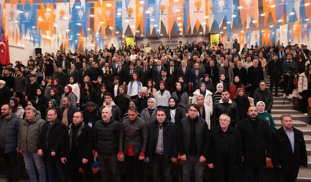 BELEDİYE BAŞKANI MEMİŞ, AK PARTİ BAYBURT GENÇLİK KOLLARI KONGRESİNE KATILDI