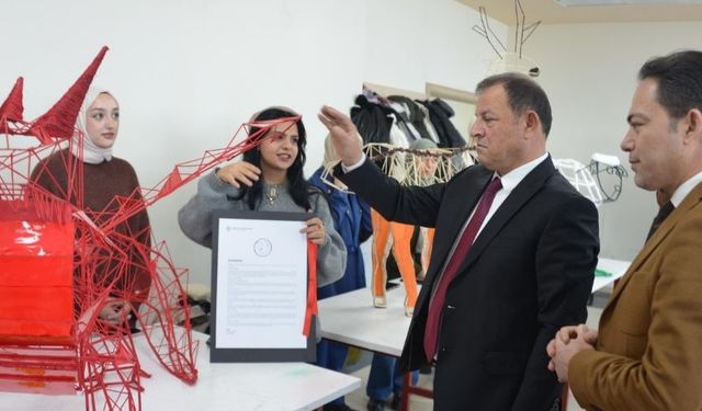 Erzurum’da Peyzaj mimarlığı öğrencileri, kentler için tasarladıkları modüler bankları sergiledi