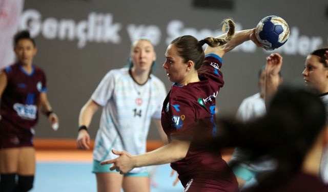 Hentbol HDI Sigorta Kadınlar Türkiye Kupası: Ortahisar Belediyespor: 37 - Anadolu Üniversitesi: 33