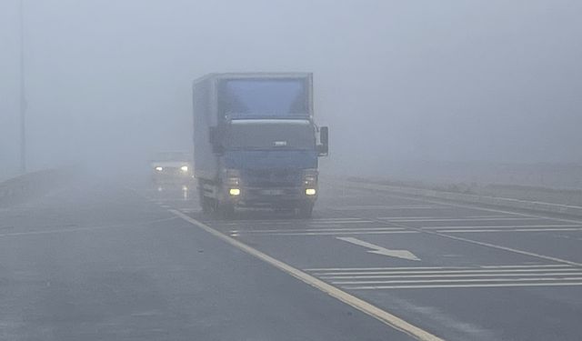 Bolu Dağı'nda sis nedeniyle görüş mesafesi düştü