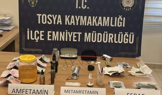 Kastamonu'da uyuşturucu operasyonunda 3 şüpheli gözaltına alındı