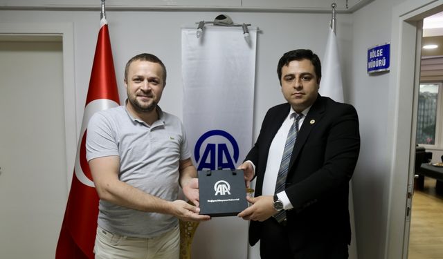 Ayvacık Kaymakamı Mehmet Emre Yıldız'dan AA Bölge Müdürü Demir'e ziyaret