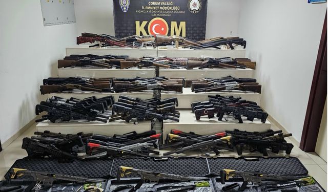 Çorum'da kontrol noktasında 118 ruhsatsız av tüfeği ele geçirildi