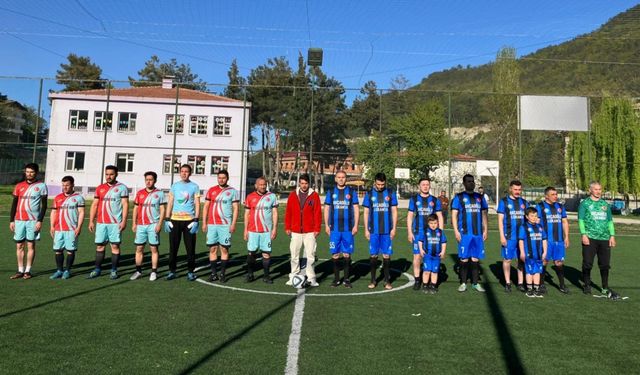 Dikmen'de Bahar Futbol Turnuvası düzenlendi