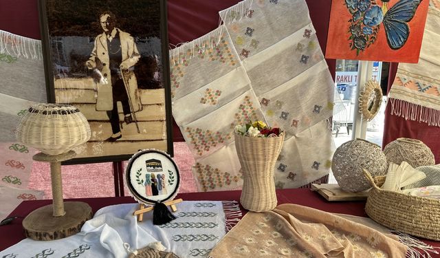 Gerze'de Halk Eğitim Merkezi'nce yıl sonu sergisi açıldı