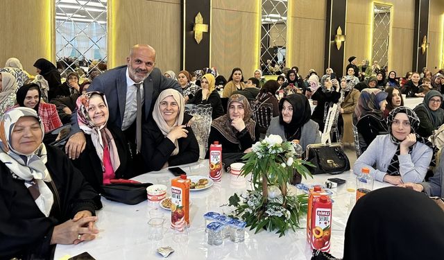Ladik'te Anneler Günü kapsamında eğlence düzenlendi