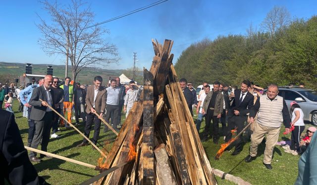 Ladik’te Hıdırellez Şenliği düzenlendi