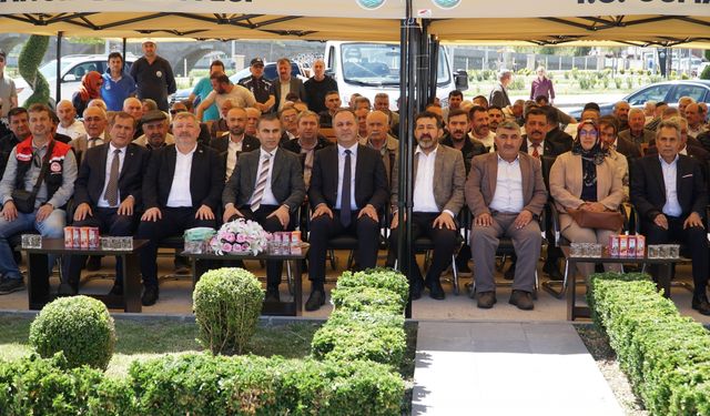 Pirinciyle ünlü Osmancık'ta üreticilere 5 ton çeltik tohumu dağıtıldı