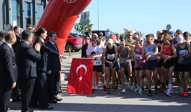 Samsun'da 19 Mayıs Yarı Maratonu başladı