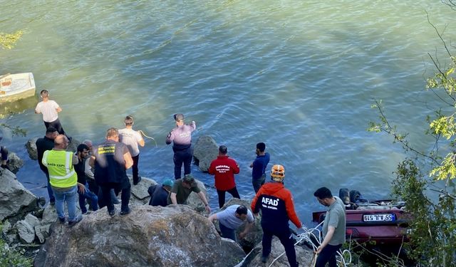Samsun'da baraj göletine düşen otomobilin sürücüsü öldü