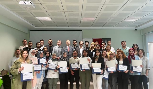 Samsun'da üniversite öğrencilerine yönelik İstatistik Veri Kampı tamamlandı