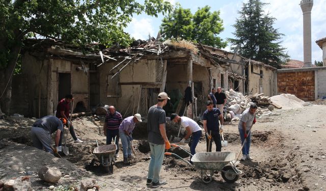 Tokat'ta mozaik bulunan alanda kazı çalışması başlatıldı