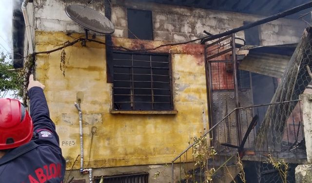 Trabzon'da tek katlı evde çıkan yangında 1 kişi dumandan etkilendi