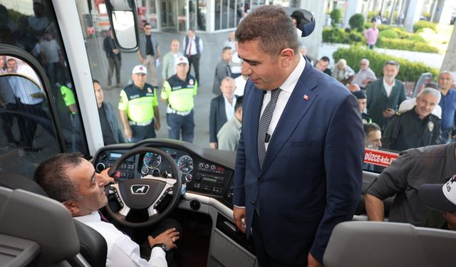 Vali Aslan, otobüslerde yolculara emniyet kemeri takmanın önemini hatırlattı