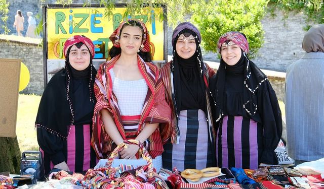 Çayeli’nde Eğitim Fakültende Bahar Şenliği düzenlendi