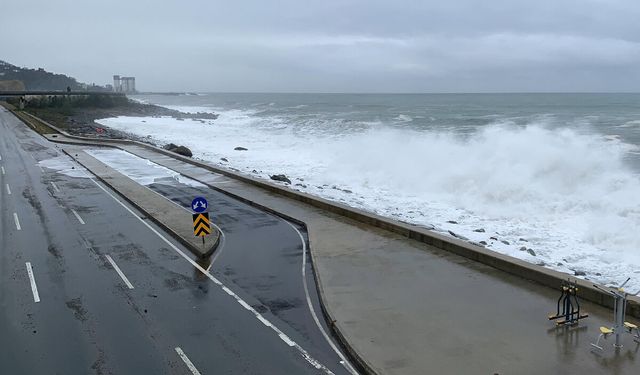 Rize Valiliğinden Olumsuz Deniz Şartları Uyarısı