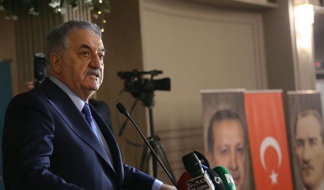 Hayati Yazıcı: "Bizim ülkemiz, büyük bir ülke"