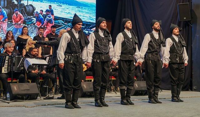 OMÜ'de Karadeniz kültürü dans ve ezgilerle sahneye taşındı