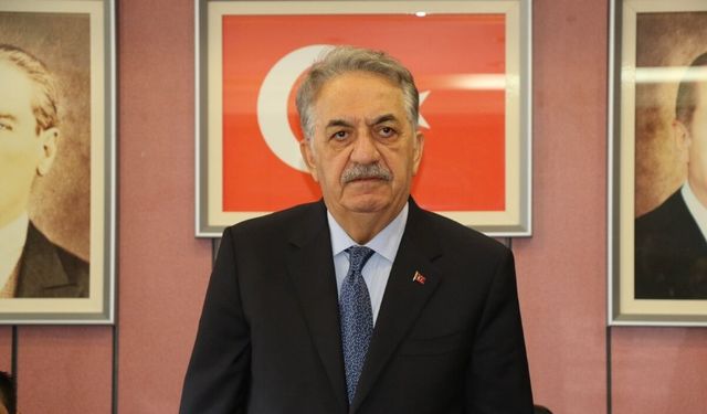 Hayati Yazıcı: “Siirt seçimi ara seçim değil, yenileme seçimidir”