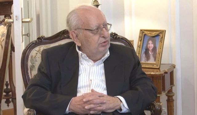Hüsamettin Cindoruk hayatını kaybetti