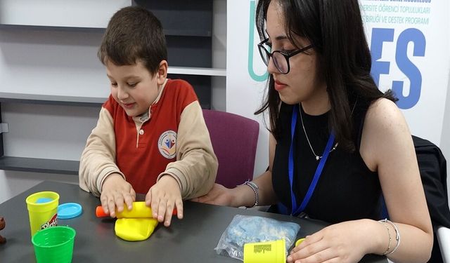 Üniversitelilerden otizmli çocuklara 'Oyunla Gelişim' katkısı