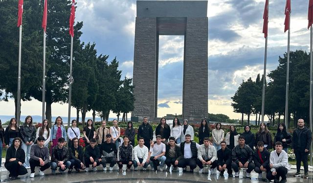 Çayeli Anadolu Lisesi Öğrencileri Tarihi Mekânları Gezdi