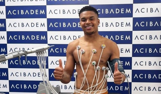 Trabzonspor, Noah Jose Saviolo'yu renklerine bağladı