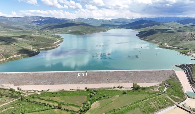 Bayburt'taki Demirözü Barajı'nda doluluk yüzde 100'e ulaştı
