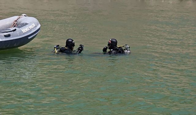 Artvin'de kayıp baba ve oğlunu arama çalışmalarına devam edildi