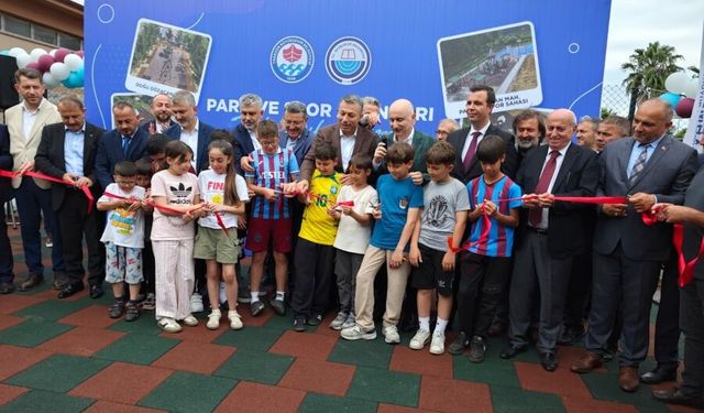 Beşikdüzü'nde 4 çocuk parkı hizmete açıldı