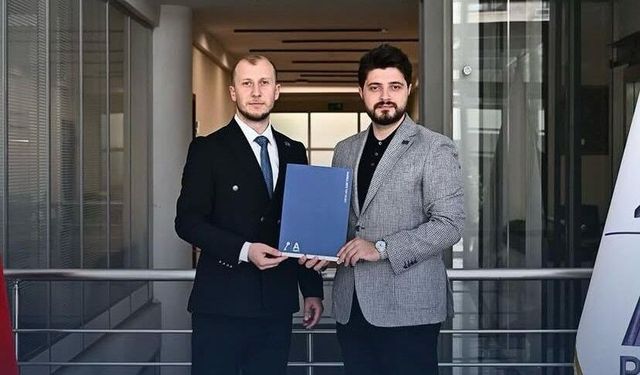ÇAYELİLİ ERTUĞRUL SUİÇMEZ’E RİZE GENÇLİK KOLLARI GÖREVİ