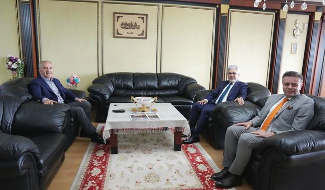 Milli Eğitim Bakan Yardımcısı Yelkenci, Başkan Rahmi Metin'e ziyaret