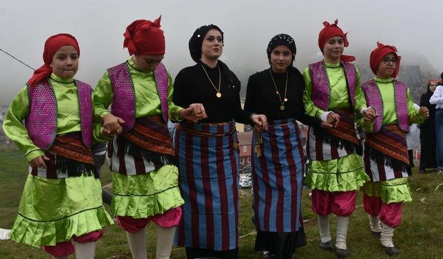 Gümüşhane'de "15. Santa ve Taşköprü Kültür ve Yayla Şenlikleri" başladı