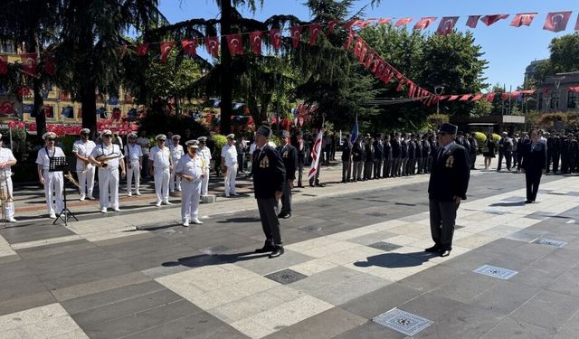 Kıbrıs Barış Harekatı'nın 52. yıl dönümü Trabzon'da törenle kutlandı