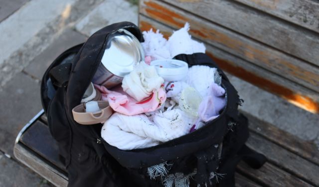 Fünye ile patlatılan çantadan bebek kıyafetleri çıktı