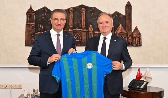 Çaykur Rizespor Başkanı Saruhan, Erzurum kampında temaslarda bulundu