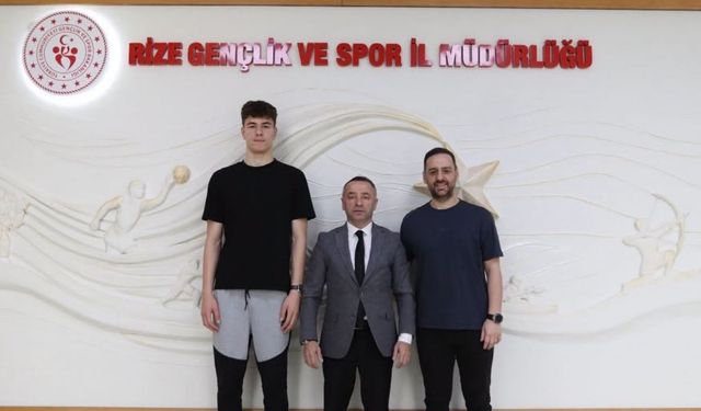 Rizeli 15 yaşındaki Mehmet Akın Kaya Bulgaristan'da 4 altın madalya kazandı