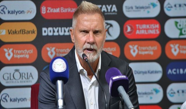 Samsunspor Teknik Direktörü Fink: Çok Önemli ve Kıymetli Bir Galibiyet Aldık