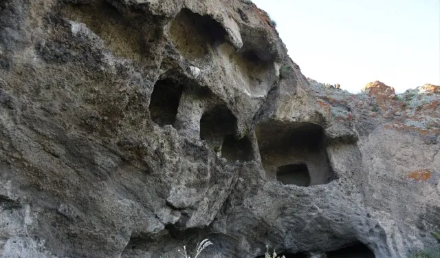 Definecilerin tahribatıyla ortaya çıkan yerleşim yeri izlerinin turizme kazandırılması talebi